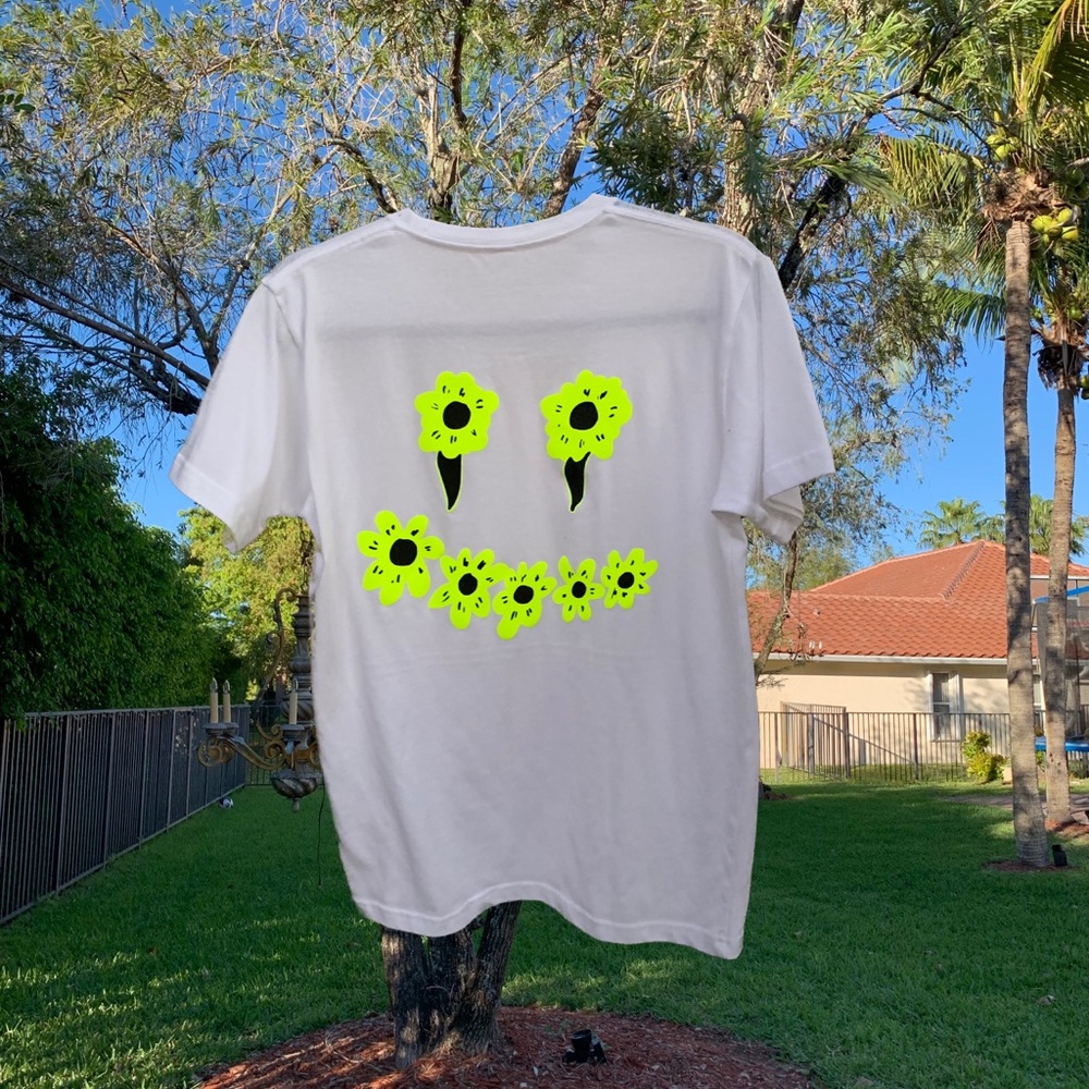 n0name “flower face” t shirt